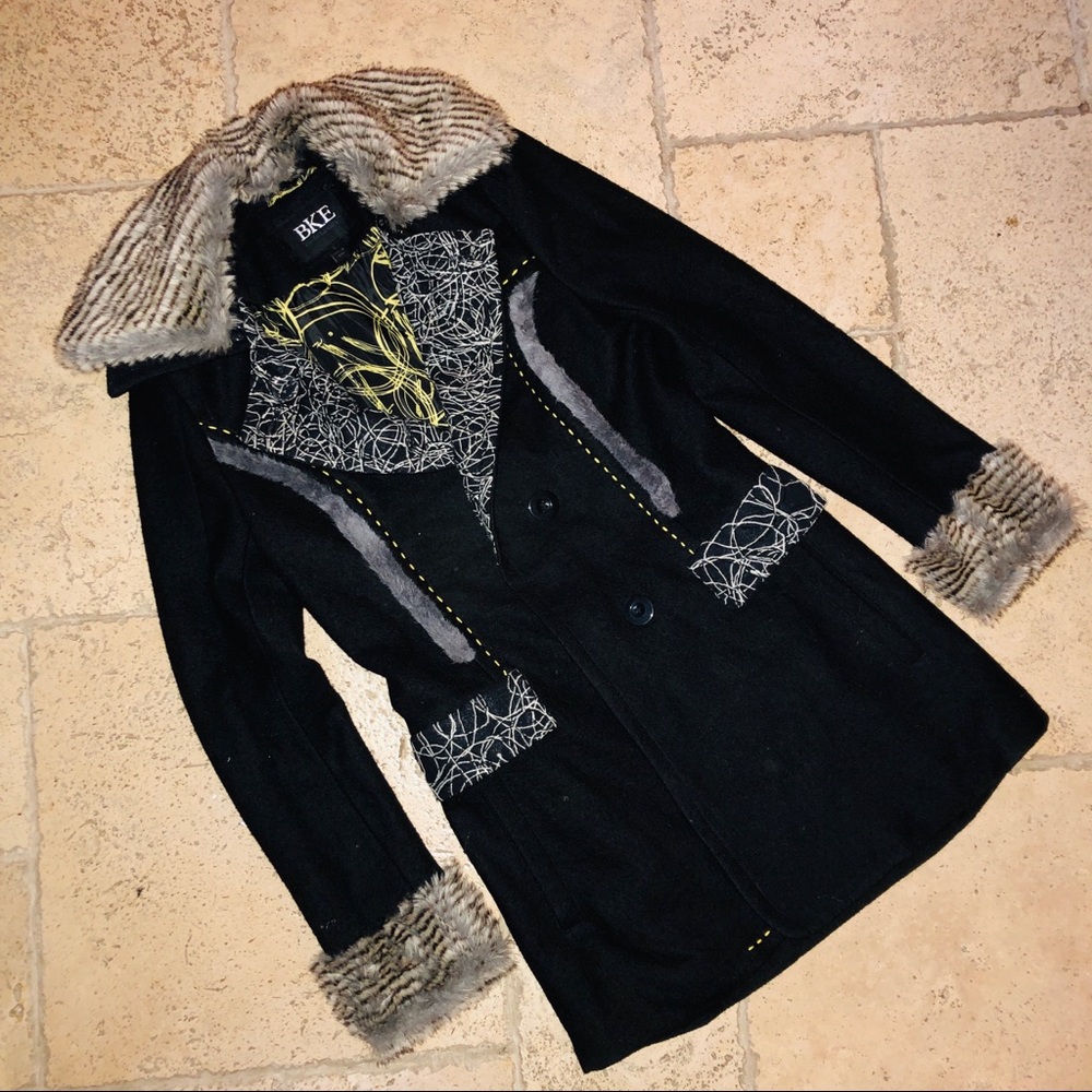 NEW BKE Outwear Winter Jacket With Fur